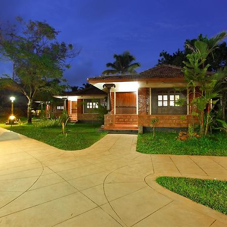 Cherai Beach Resorts Exterior foto